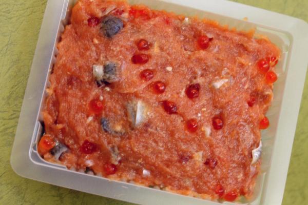 鮭の卵皮煮(子皮煮)用すり身